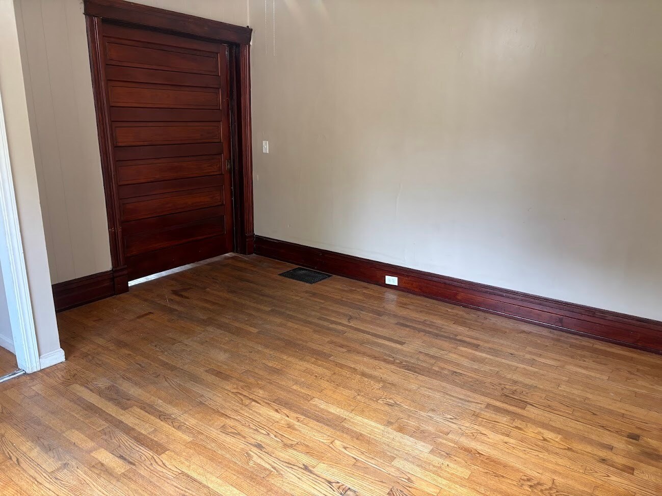 Building Photo - 739 Minor Ave