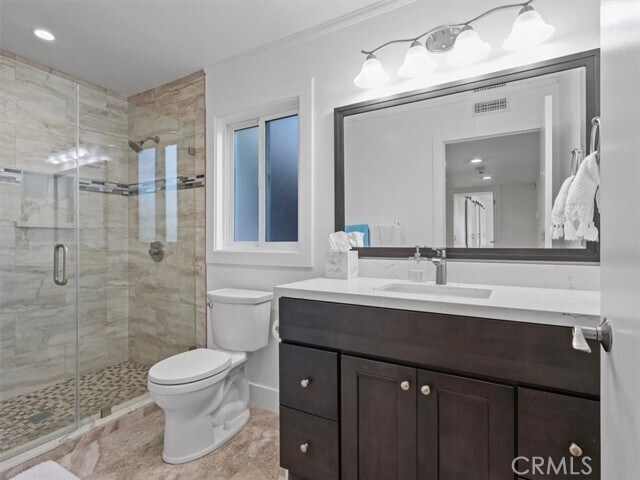 Building Photo - 4749 Bonvue Ave