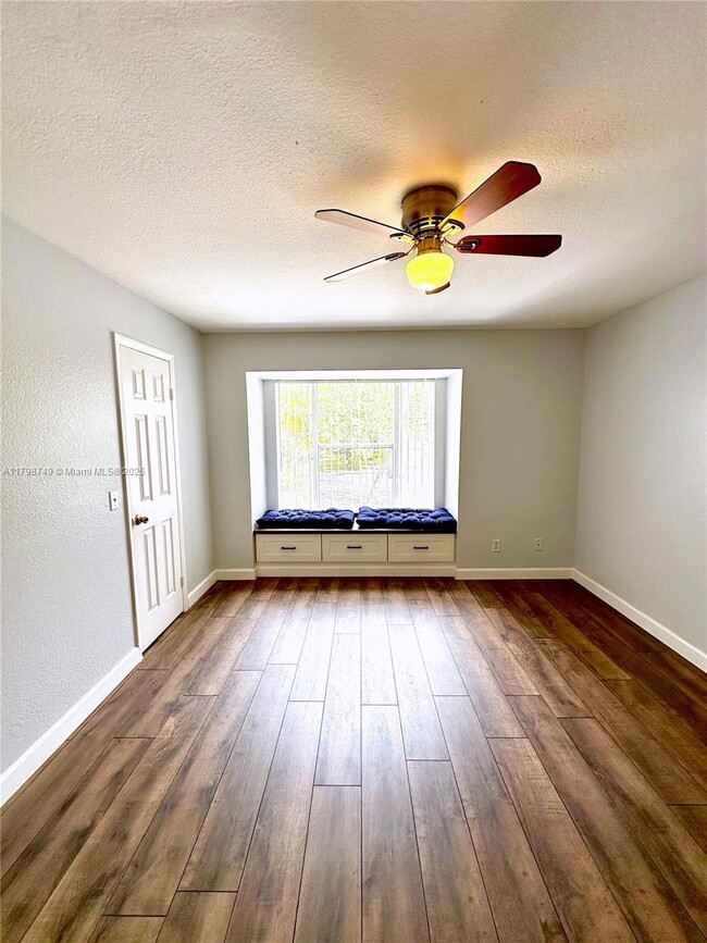 Building Photo - 1725 Palm Cove Blvd