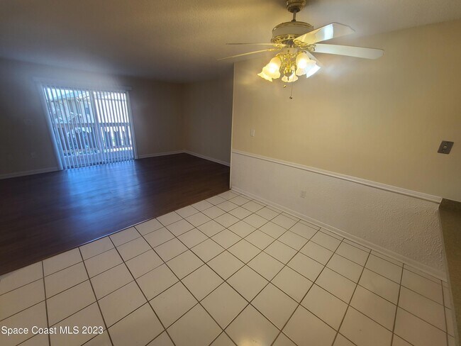 Building Photo - 254 Ulster Ln