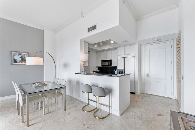Building Photo - 99 SE Mizner Blvd