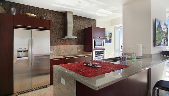 Building Photo - The Martin 1807-Strip/city Views form this Stunning Fully Furnished 2Bd/2Ba Residence