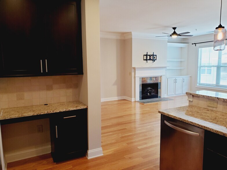Building Photo - 1190 Lavista Cir NE