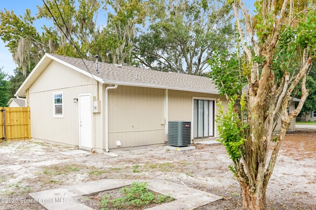 Building Photo - 4905 Volusia Ave