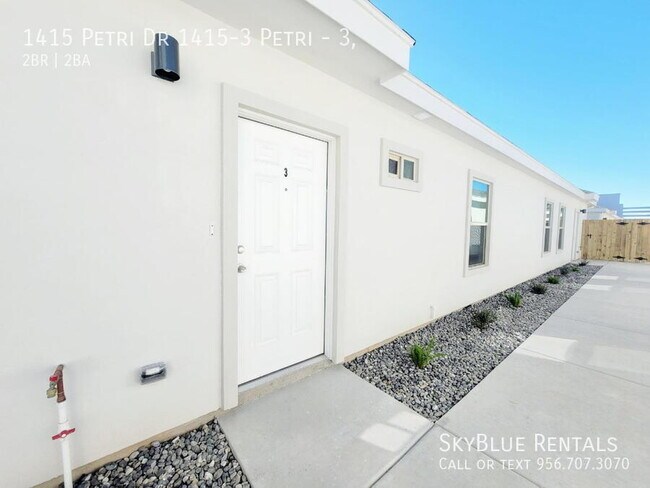 Building Photo - 1415 Petri Dr