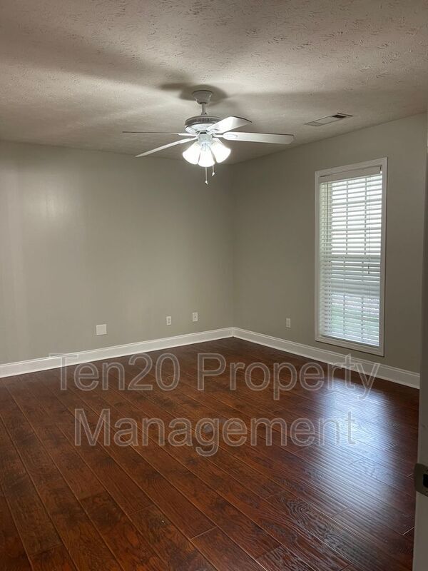 Building Photo - 4508 Auburn Rd