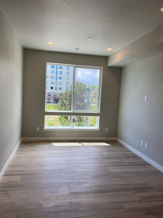 Building Photo - Welcome To Your New Home At Overlook Station