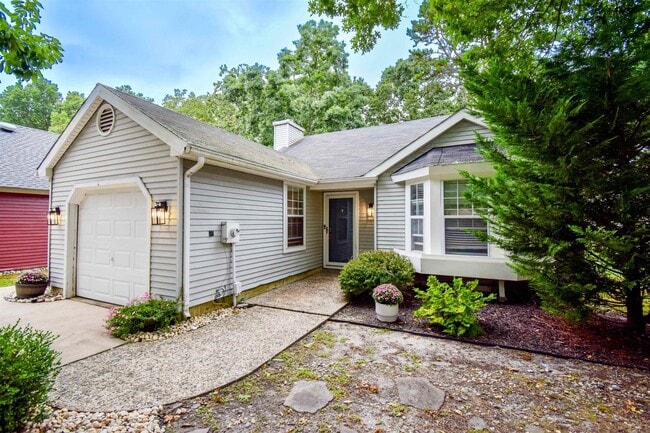 Primary Photo - 712 Eagle Point Ct
