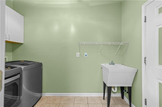 Building Photo - 1564 Chadwick Point Ct NW