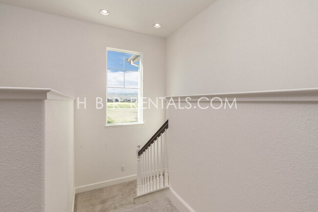 Building Photo - EXCLUSIVE ELLIS HOME For Rent in Tracy - o...