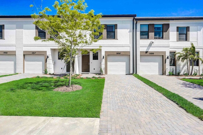 Building Photo - The Stellar at Masters Avenue