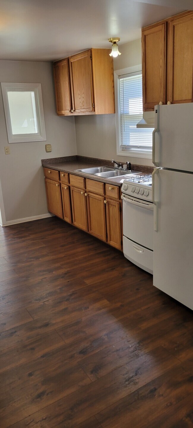 Building Photo - 2851 Colfax St