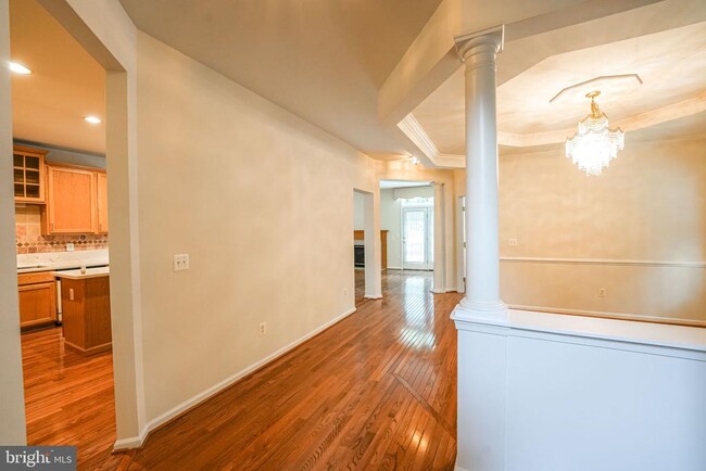 Building Photo - 7683 Henry Knox Dr