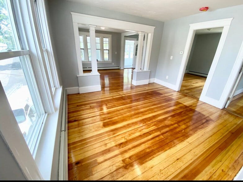 Building Photo - 3 Lafayette St