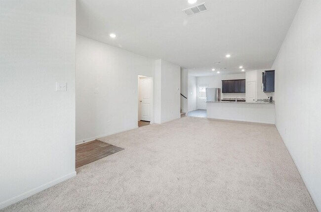 Building Photo - 18513 Quiet Range Dr