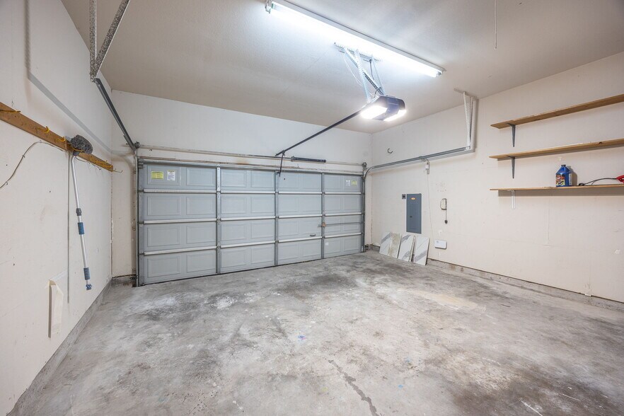 Building Photo - 11821 Cotswold Dr