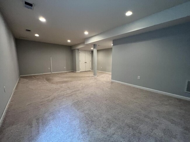 Building Photo - 3507 Spring Rd