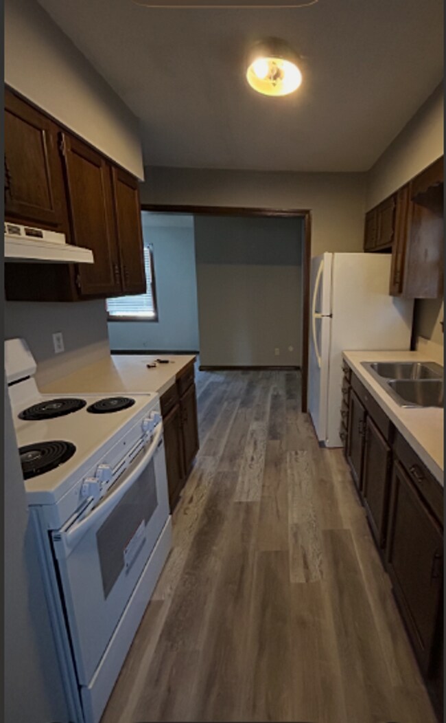 Building Photo - Very Nice 2BR/1BA House - Just Refreshed!