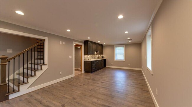 Building Photo - 3935 Briaridge Cir