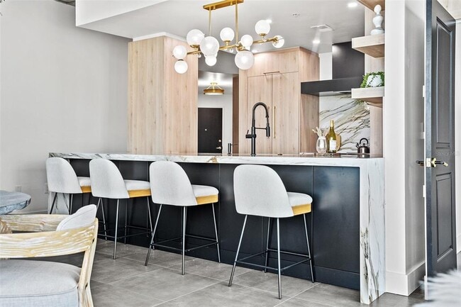 Building Photo - 777 N Ashley Dr