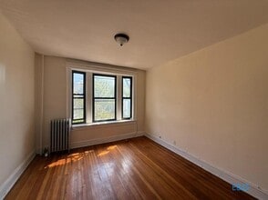 Building Photo - 0 bedroom in JAMAICA NY 11432