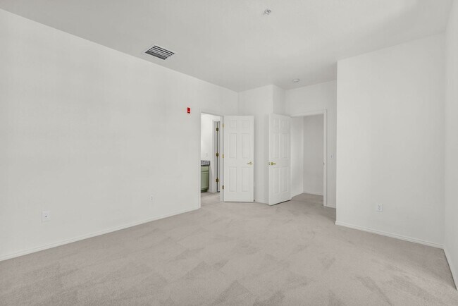 Building Photo - Canyon Creek 2 Bed