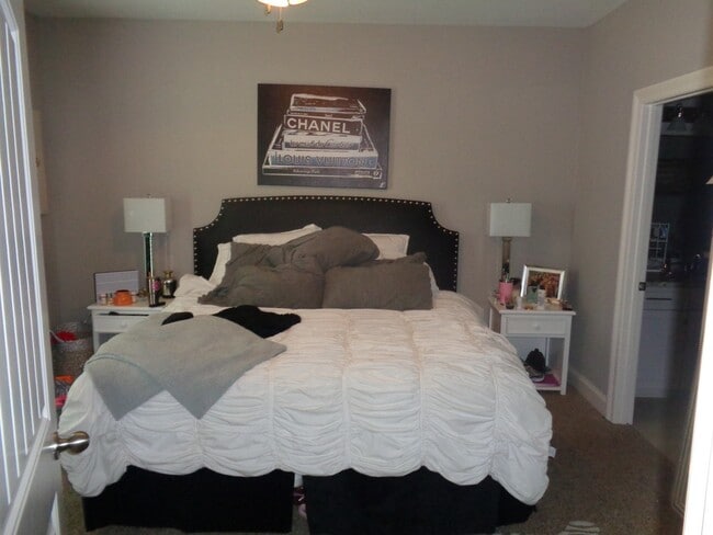 Building Photo - 4BR/4.5BA For Rent