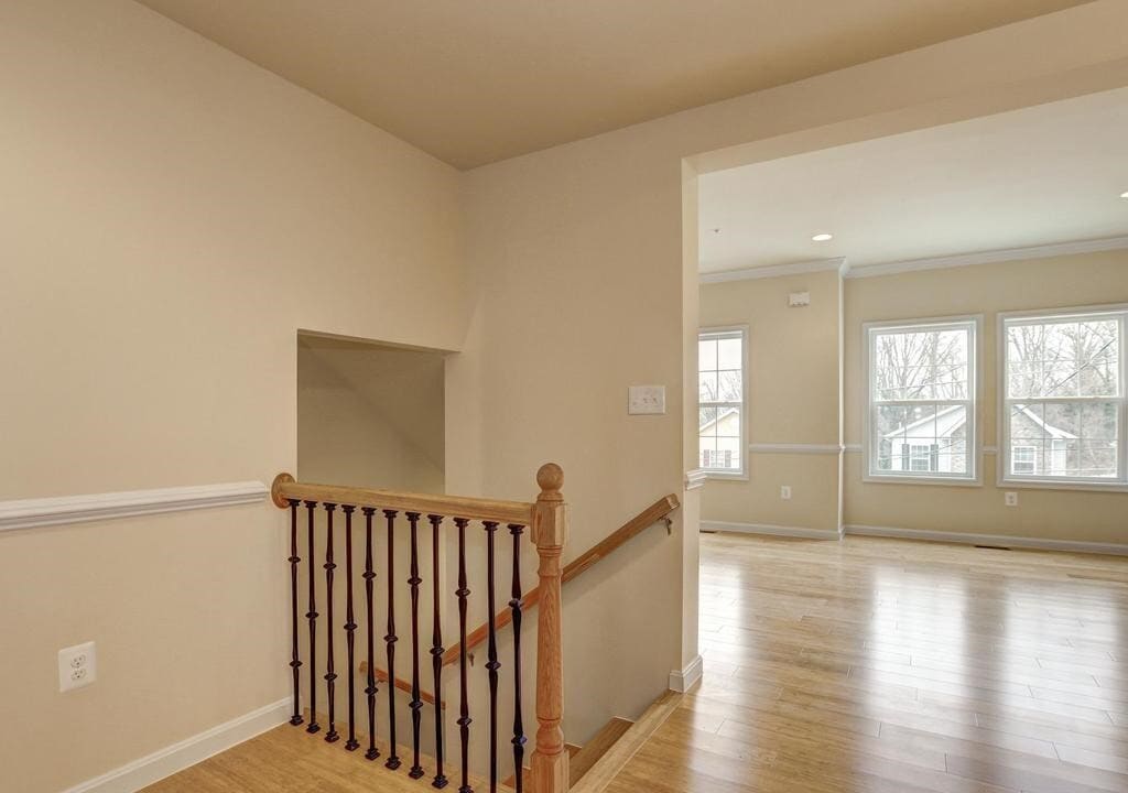 Unfurnished Living Room - 5007 A St SE