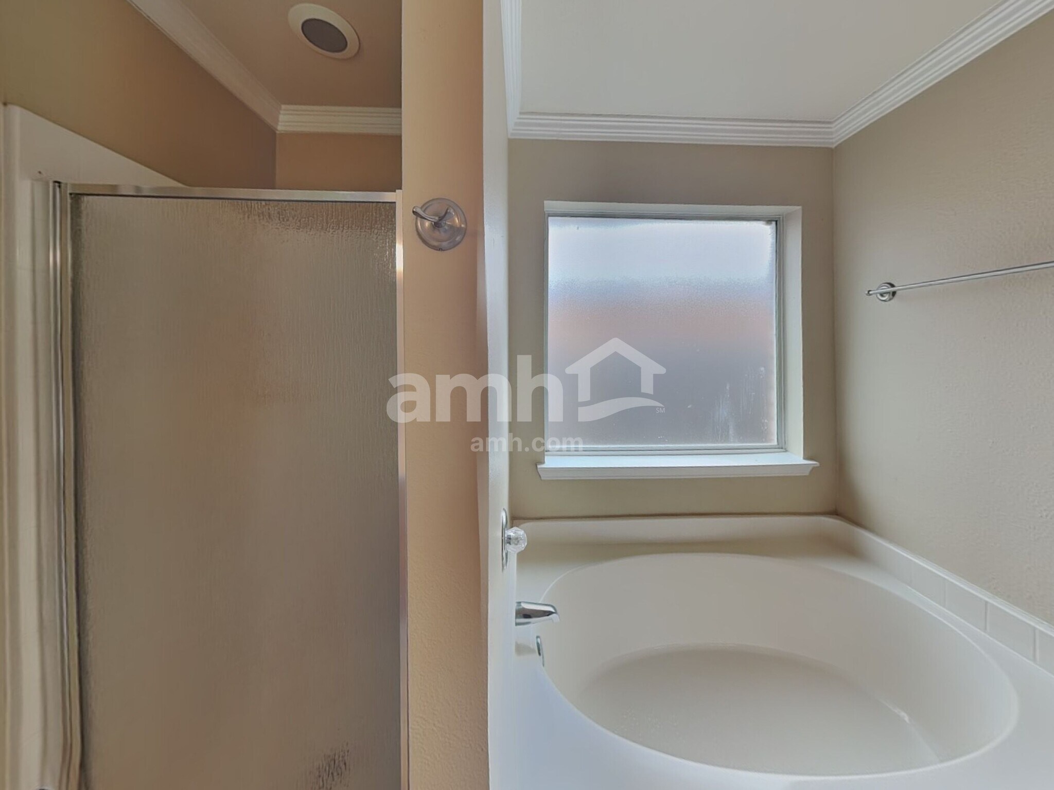 Building Photo - 1909 Wahoo Dr