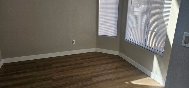 Building Photo - Beautiful and Spacious 3 bedroom home for rent