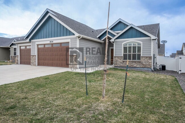 Building Photo - 3806 Edison Ave