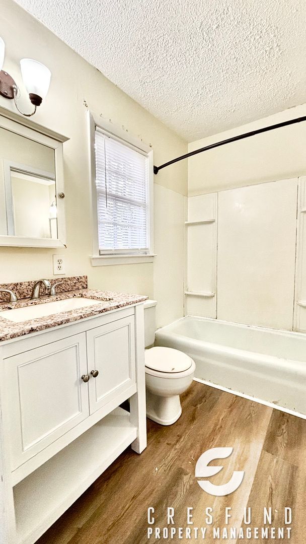 Building Photo - 3 BEDROOM AVAILABLE NOW - Minutes From Fort Bragg Yadkin Gate!