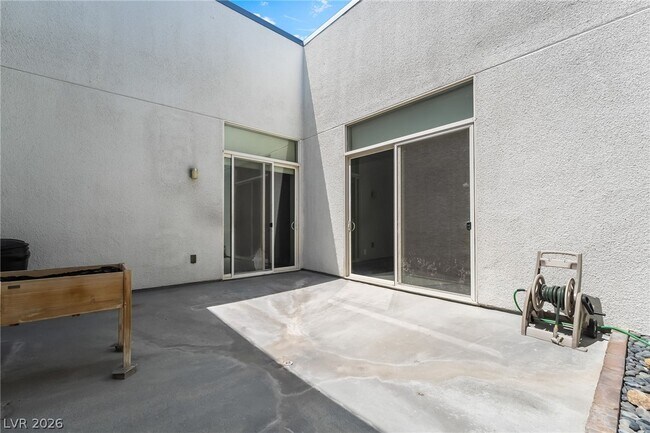 Building Photo - 2775 W Pebble Rd