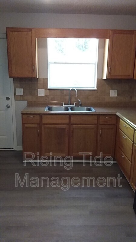 Building Photo - 1036 Arcadia Cir