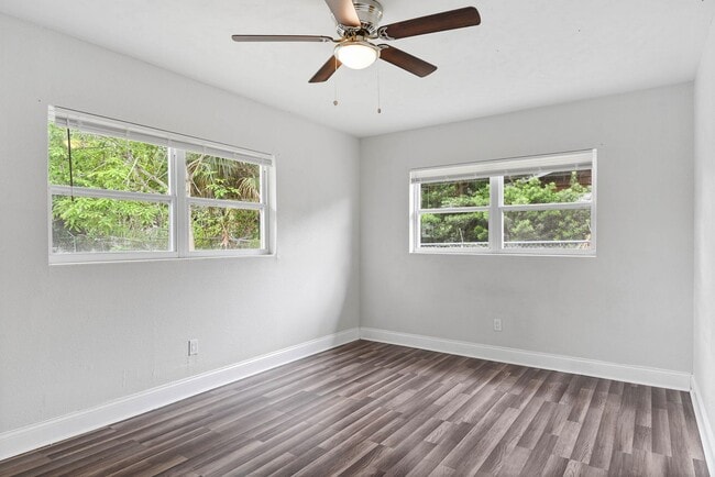 Building Photo - 3 Bedroom home in Belle Isle