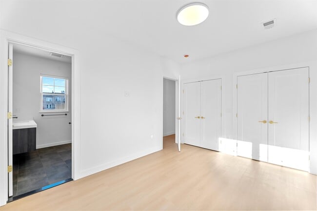 Building Photo - 6717 Madison St