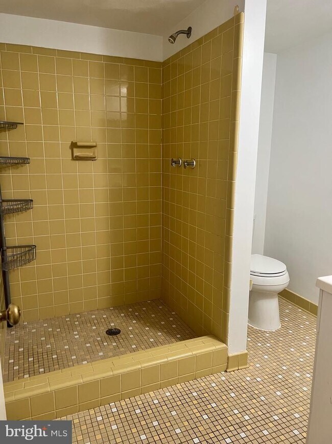 Building Photo - 1213 Perry William Dr