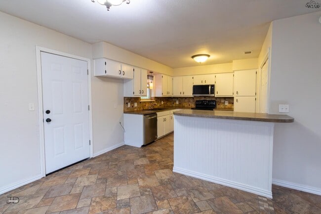 Building Photo - 1302 Mockingbird Dr