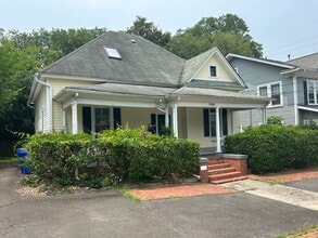 Building Photo - Spacious 4 Bedroom Trinity Park Home - Near Duke and Downtown Durham