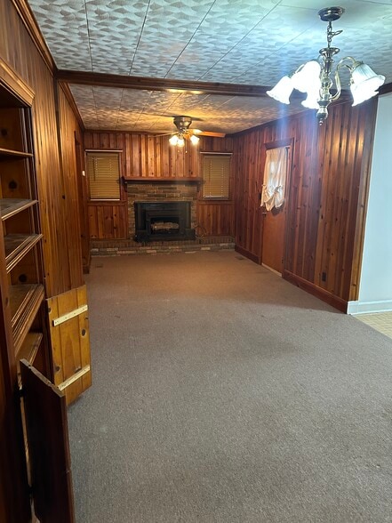Building Photo - 504 Woodard St NE