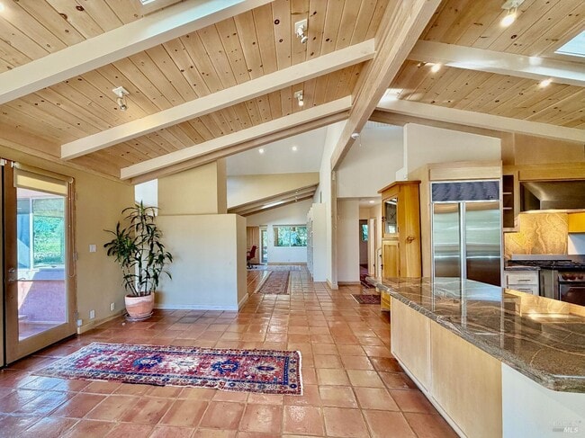 Building Photo - 321 Dutch Henry Canyon Rd