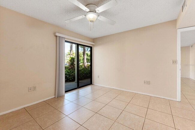 Building Photo - 2232 Bahia Vista St
