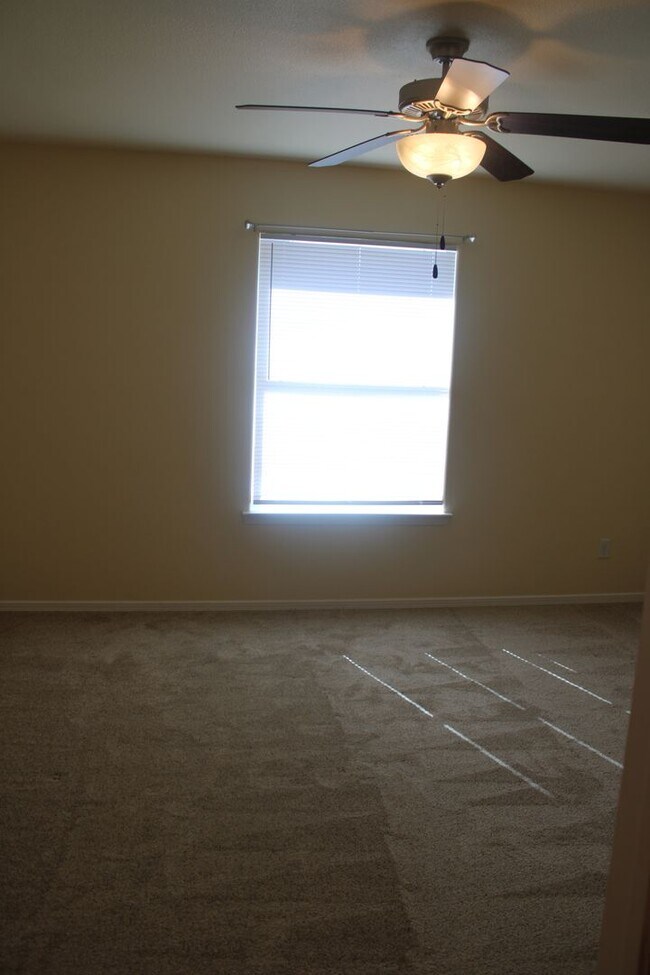 Building Photo - 12928 Hueco Pit Dr