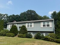 Building Photo - 12 Lakewood Dr