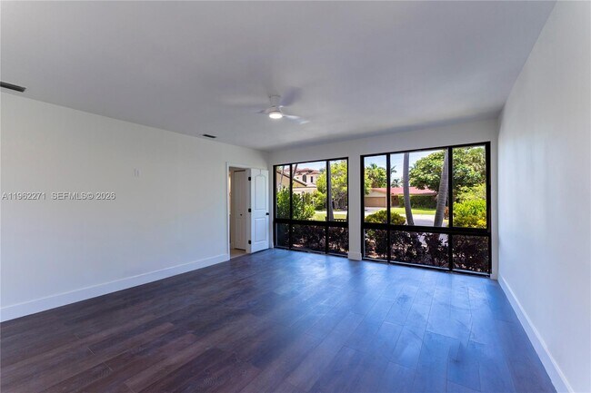 Building Photo - 636 Hibiscus Dr