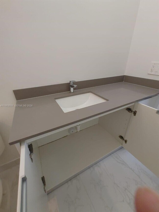 Building Photo - 1280 N Flagler Ave