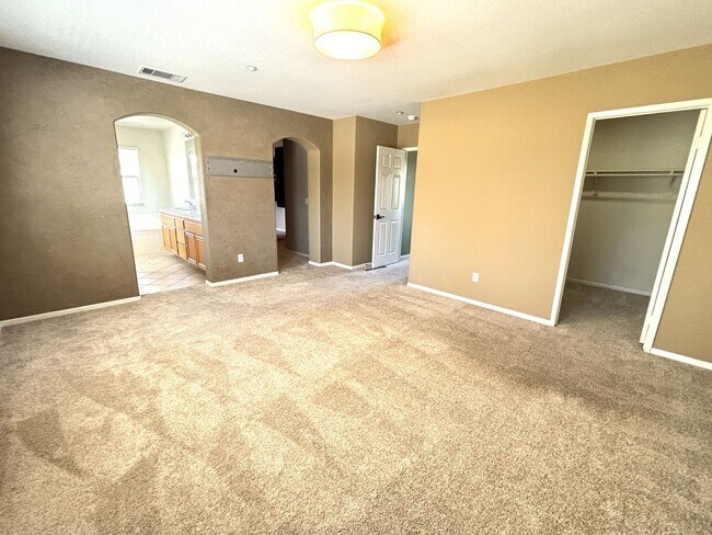 Building Photo - Executive Style Vista Home at an Affordabl...