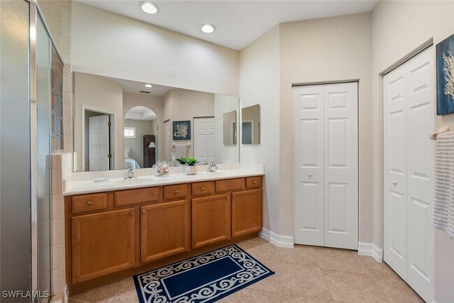 Building Photo - 1757 Tarpon Bay Dr S