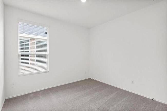 Building Photo - 162 Rodney Boat Rd
