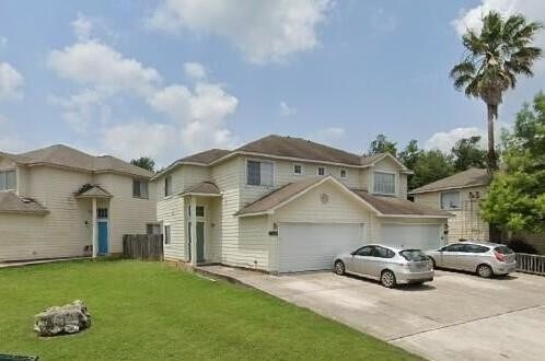 Building Photo - 806-808 Sagewood Trail